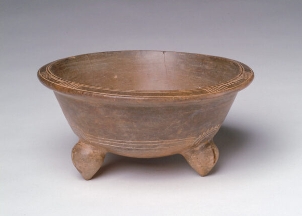 Tripod bowl